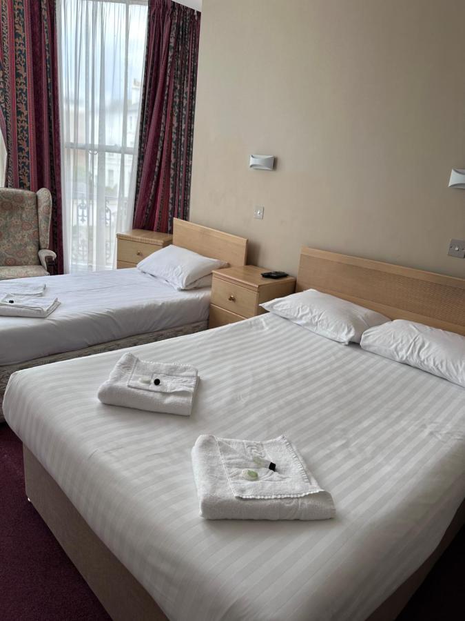 Appletree Hotel Eastbourne Bagian luar foto