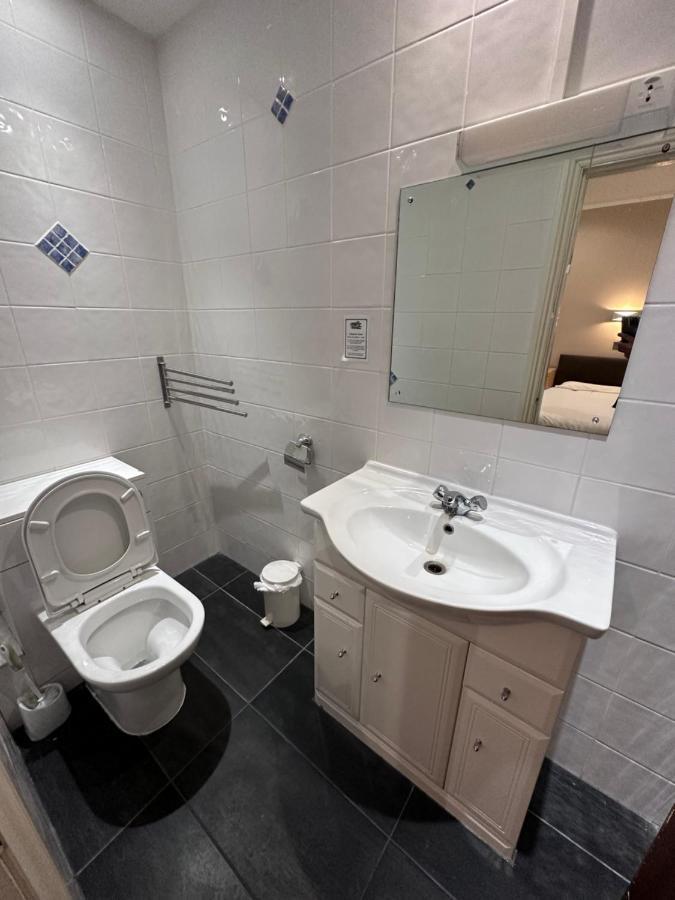 Appletree Hotel Eastbourne Bagian luar foto