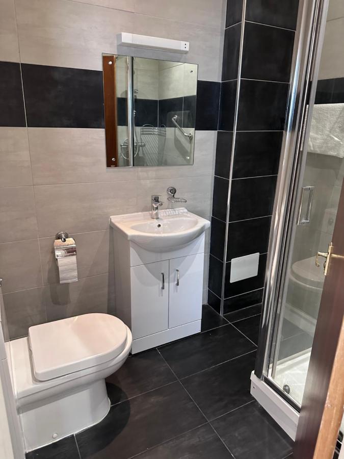 Appletree Hotel Eastbourne Bagian luar foto