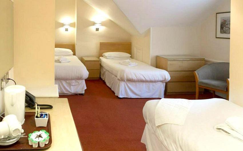 Appletree Hotel Eastbourne Bagian luar foto